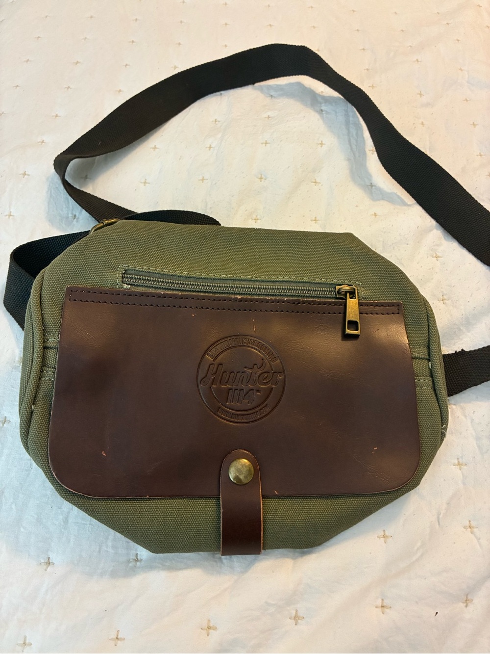 Hunter 1114 Olive Green Canvas and Brown Leather grooming dop kit bag